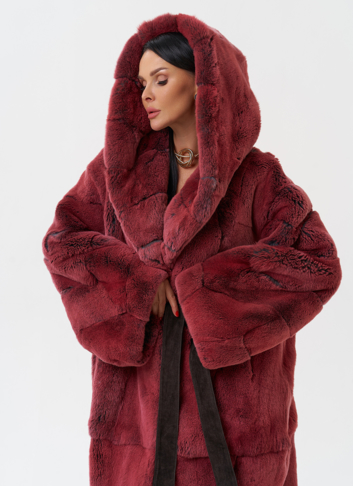 Шуба из меха кролика с капюшоном