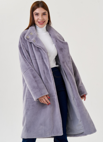 Женское пальто из искусственного меха 