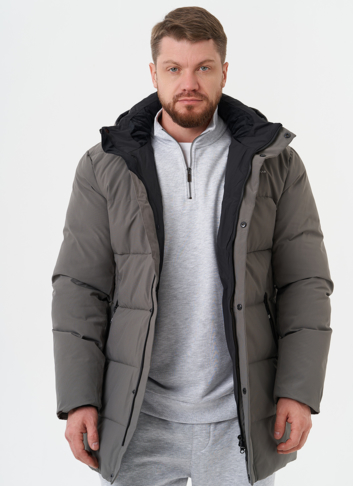 Зимний пуховик с капюшоном