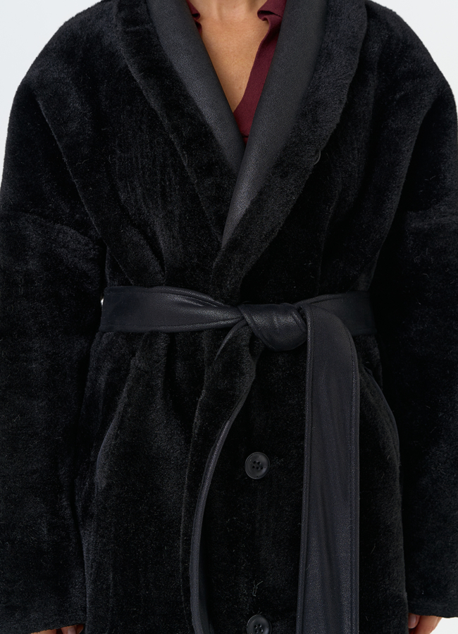 Женская двухсторонняя дубленка из эко замши с воротником шаль модель № 31506 универмаг малина