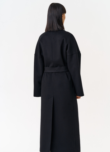 Женское пальто с воротником шаль