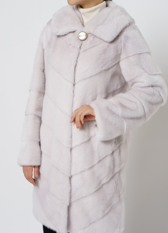 Светлая норковая шуба с капюшоном модель № 24736 в рассрочку